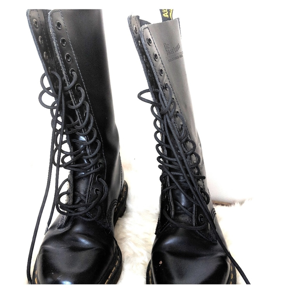 Dr. Marten 14 Eye Black Boot